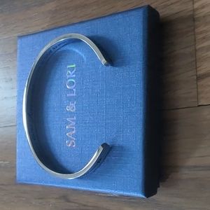 Sam & Lori Brand New Silver Tone Bracelet